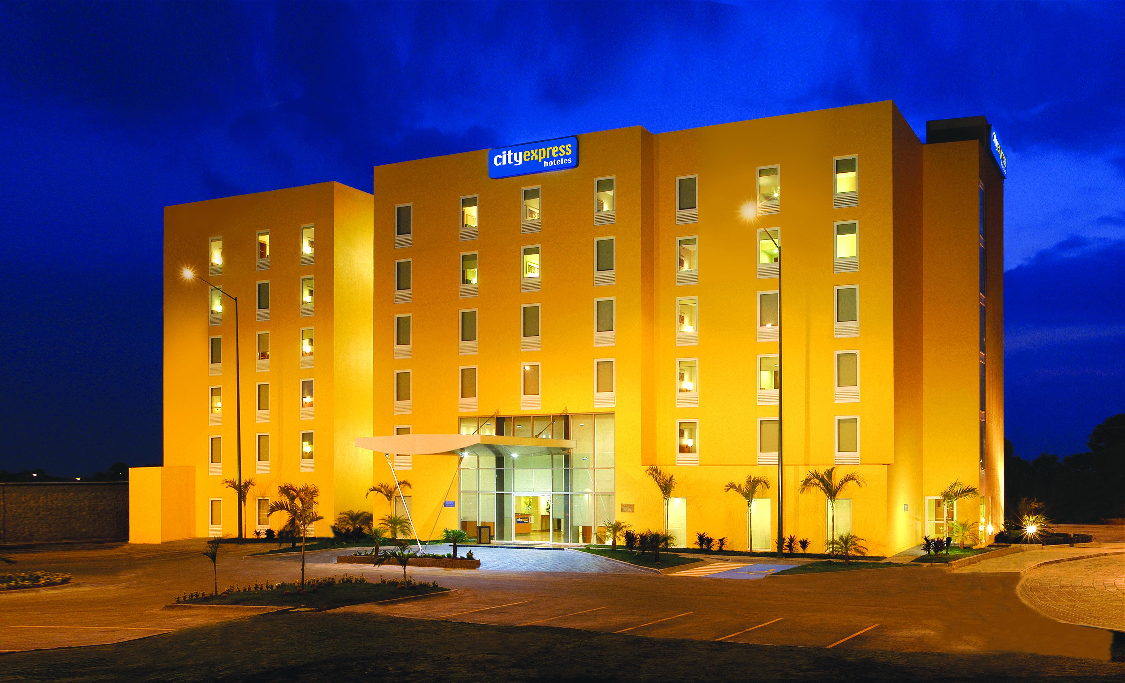 City Express By Marriott Irapuato Exteriér fotografie