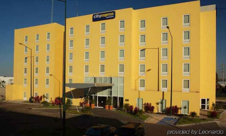 City Express By Marriott Irapuato Exteriér fotografie